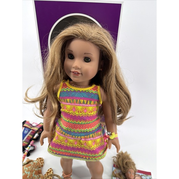 American Girl LEA CLARK 18" Doll w/ Box & Outfits 2016 Girl Of The Year READ - Picture 3 of 7